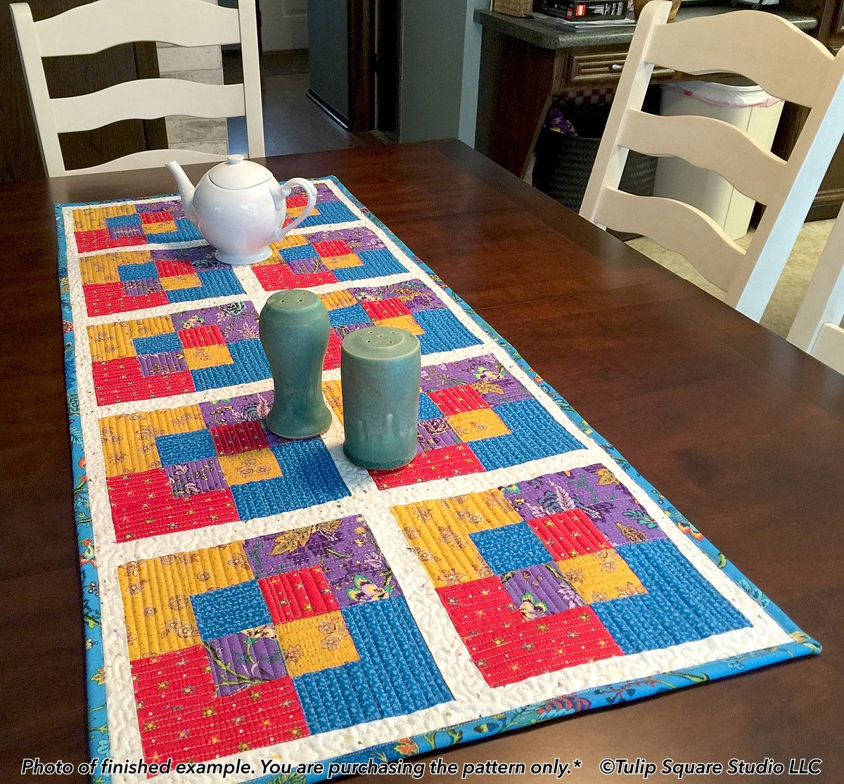 550 SWAPPED SQUARES TABLE RUNNER DIGITAL PATTERN PDF