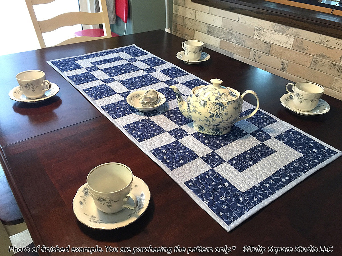 552 SIDEWALKS & SQUARES TABLE RUNNER DIGITAL PATTERN PDF