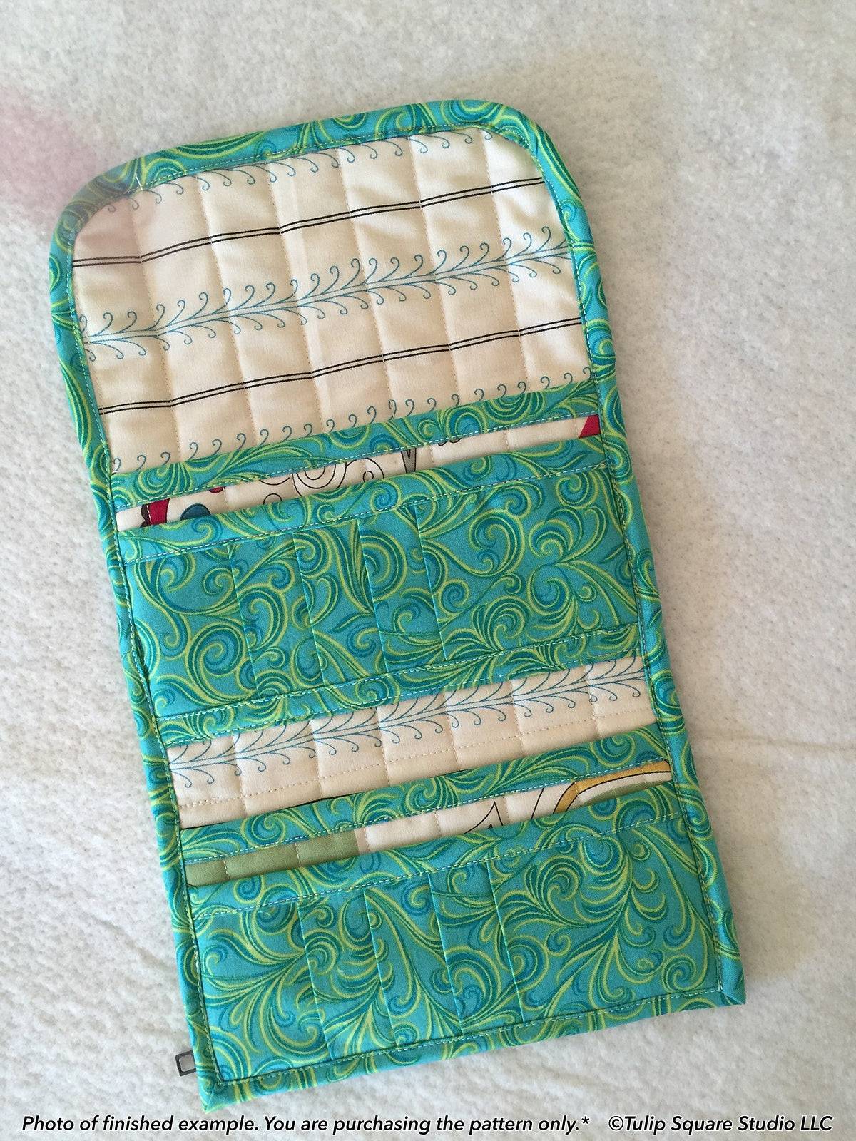 562 QUILTED CLUTCH STYLE WALLET DIGITAL PATTERN PDF