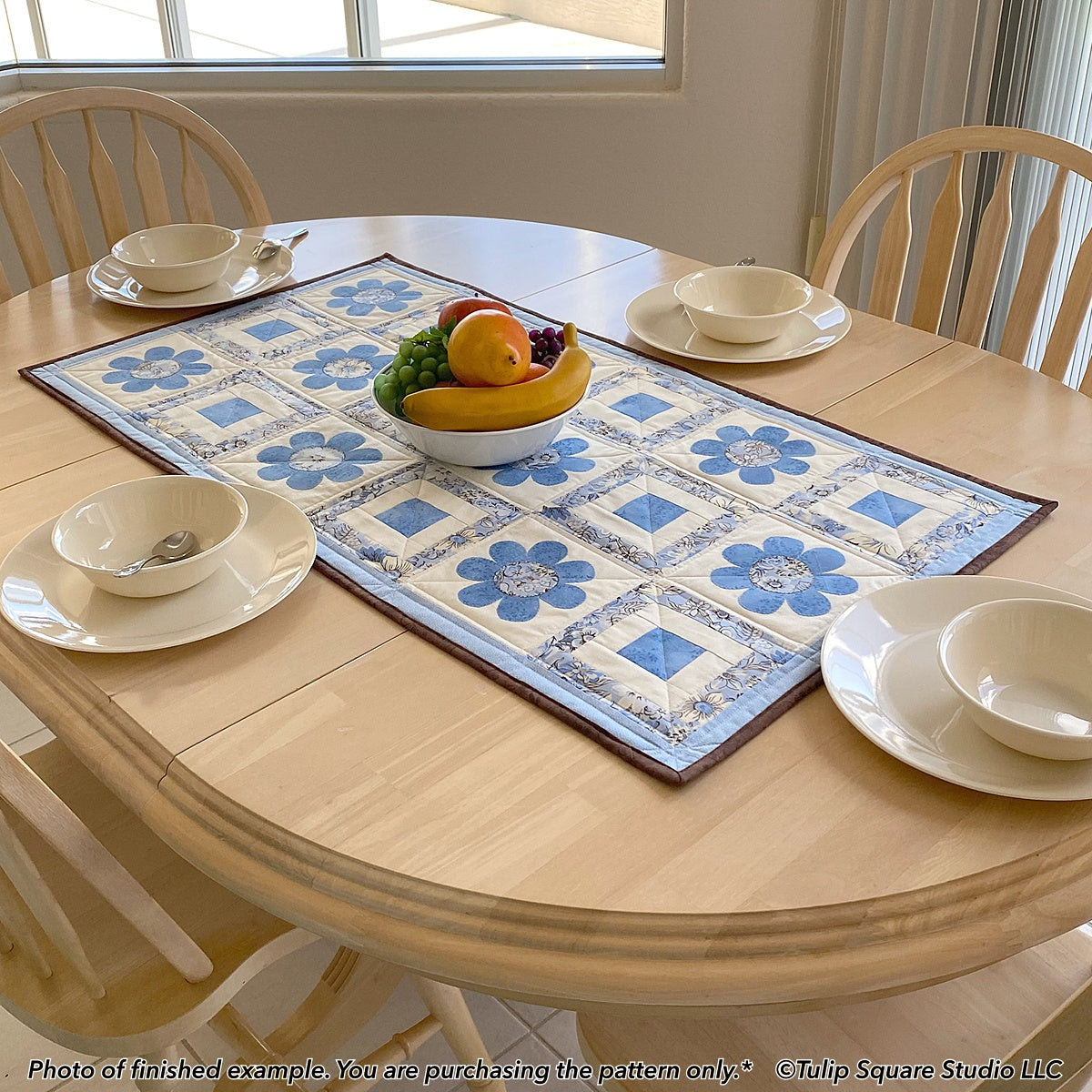 611 NANAS KITCHEN TABLE TOPPER DIGITAL PATTERN PDF
