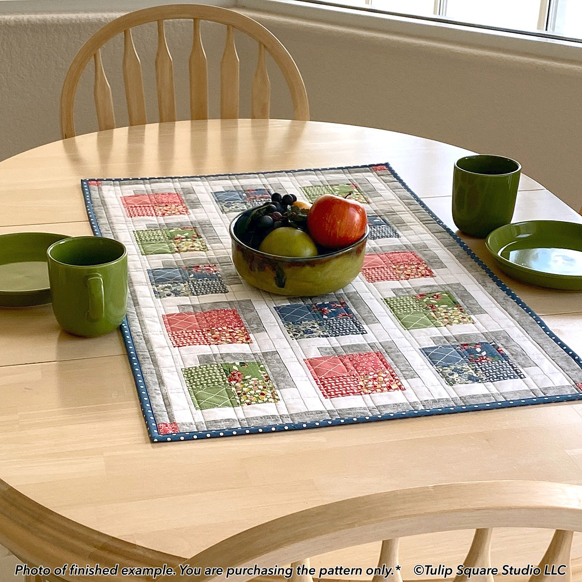 612 SHADOW BOXES TABLE TOPPER DIGITAL PATTERN PDF