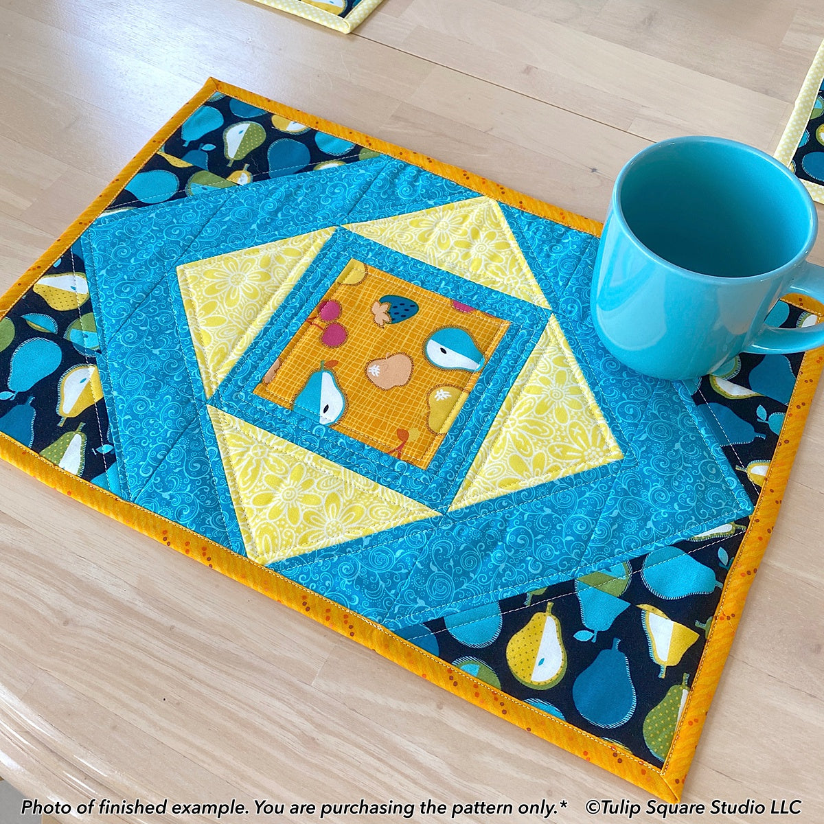 631 FRAMED FLORAL PLACEMATS DIGITAL PATTERN PDF