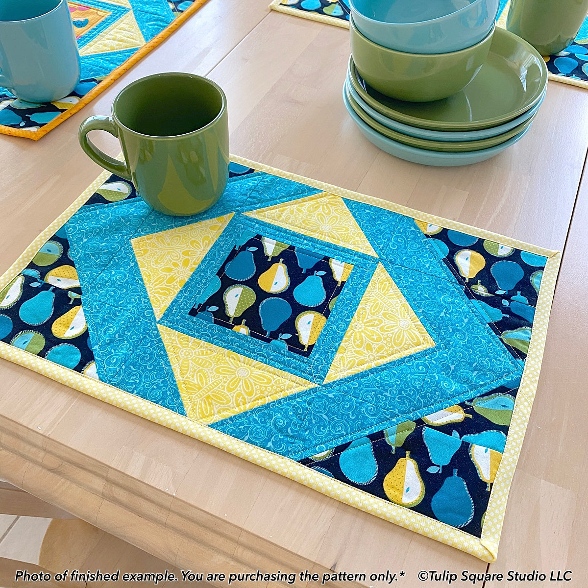 631 FRAMED FLORAL PLACEMATS DIGITAL PATTERN PDF