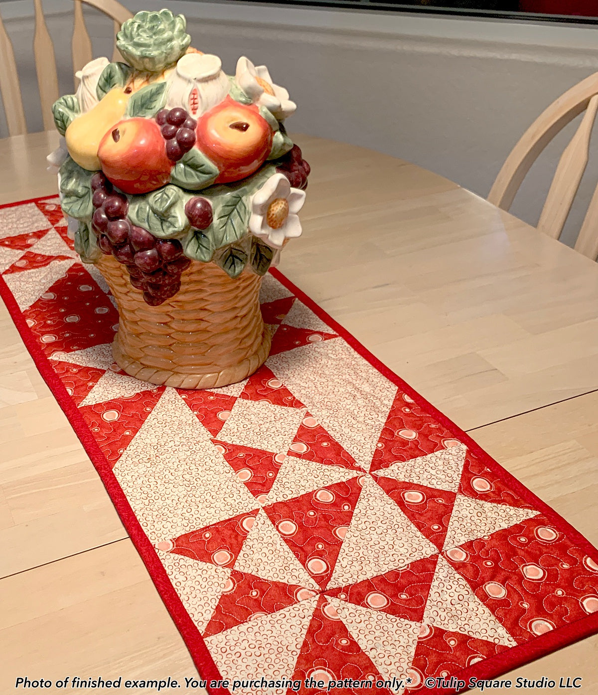 575 BOLD TRIANGLES TABLE RUNNER DIGITAL PATTERN PDF