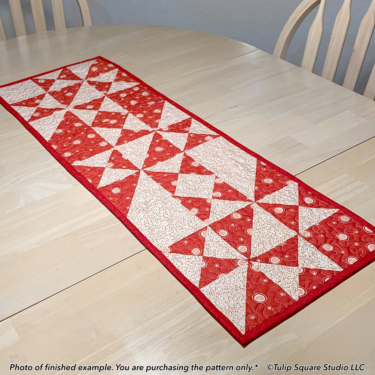 575 BOLD TRIANGLES TABLE RUNNER DIGITAL PATTERN PDF