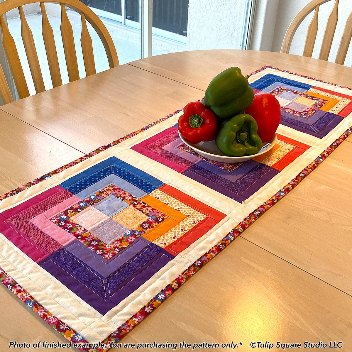 580 FANCY SQUARES TABLE RUNNER DIGITAL PATTERN PDF