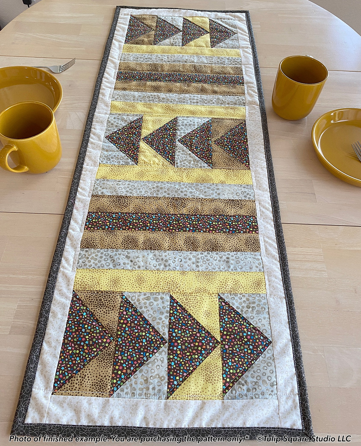 581 AIRPORT RUNWAY TABLE RUNNER DIGITAL PATTERN PDF