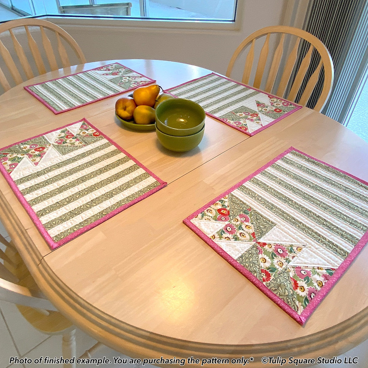 582 STRIPES AND ANGLES PLACEMATS DIGITAL PATTERN PDF