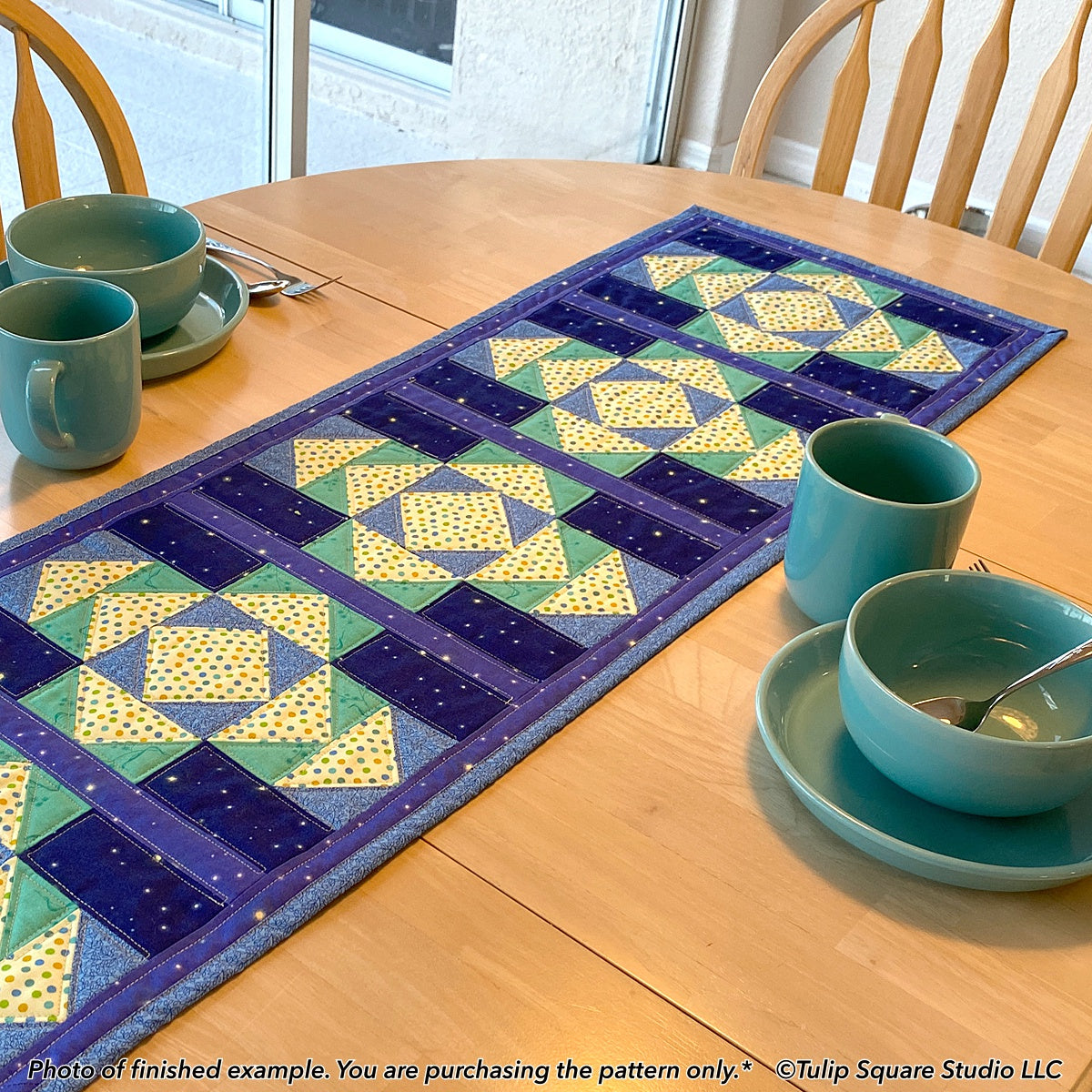 583 REGAL RUNNER TABLE TOPPER DIGITAL PATTERN PDF