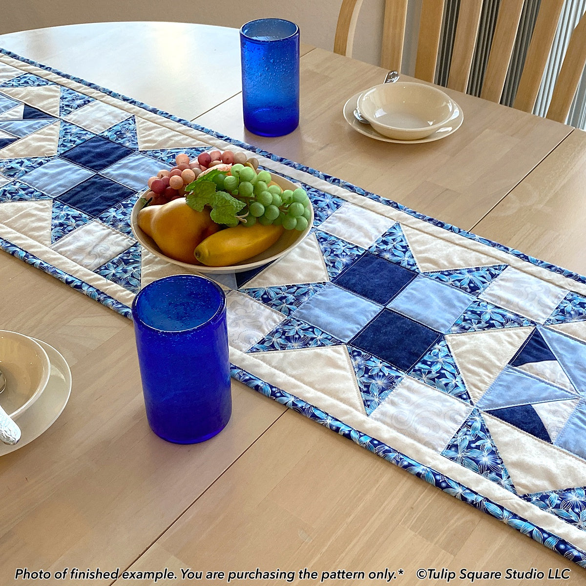 585 PINWHEEL PALS TABLE RUNNER DIGITAL PATTERN PDF