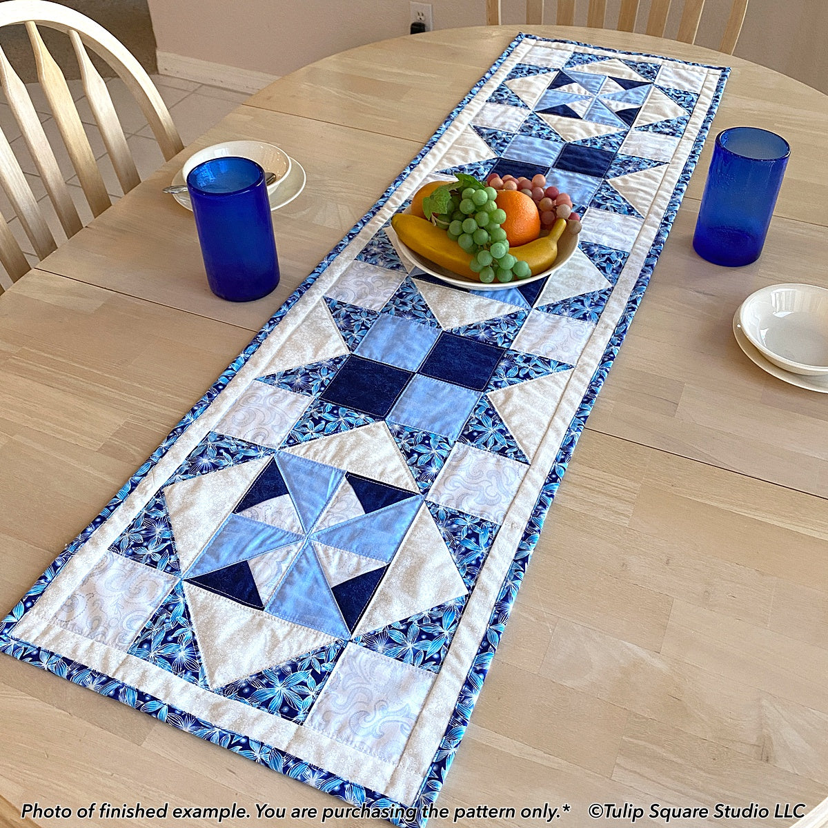 585 PINWHEEL PALS TABLE RUNNER DIGITAL PATTERN PDF