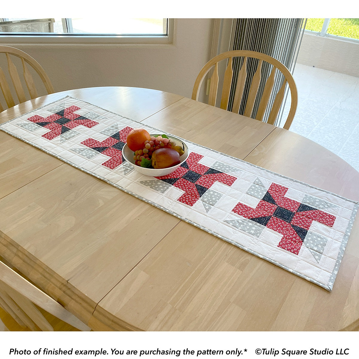 593 MODERN KITCHEN TABLE RUNNER DIGITAL PATTERN PDF