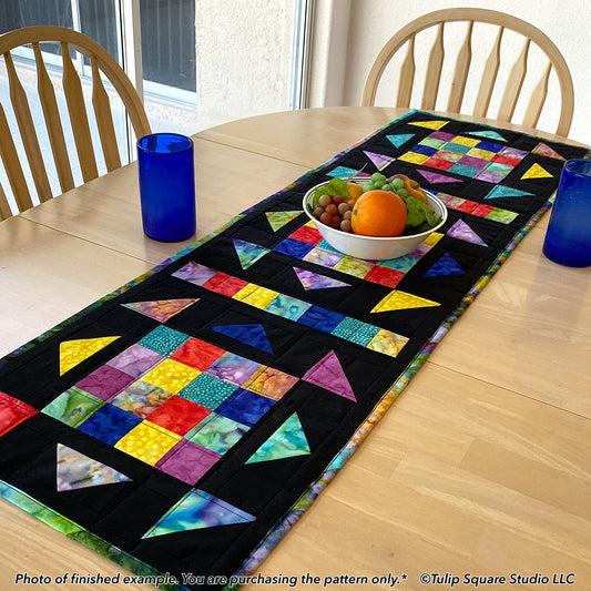 597 KALEIDOSCOPE TABLE RUNNER DIGITAL PATTERN PDF