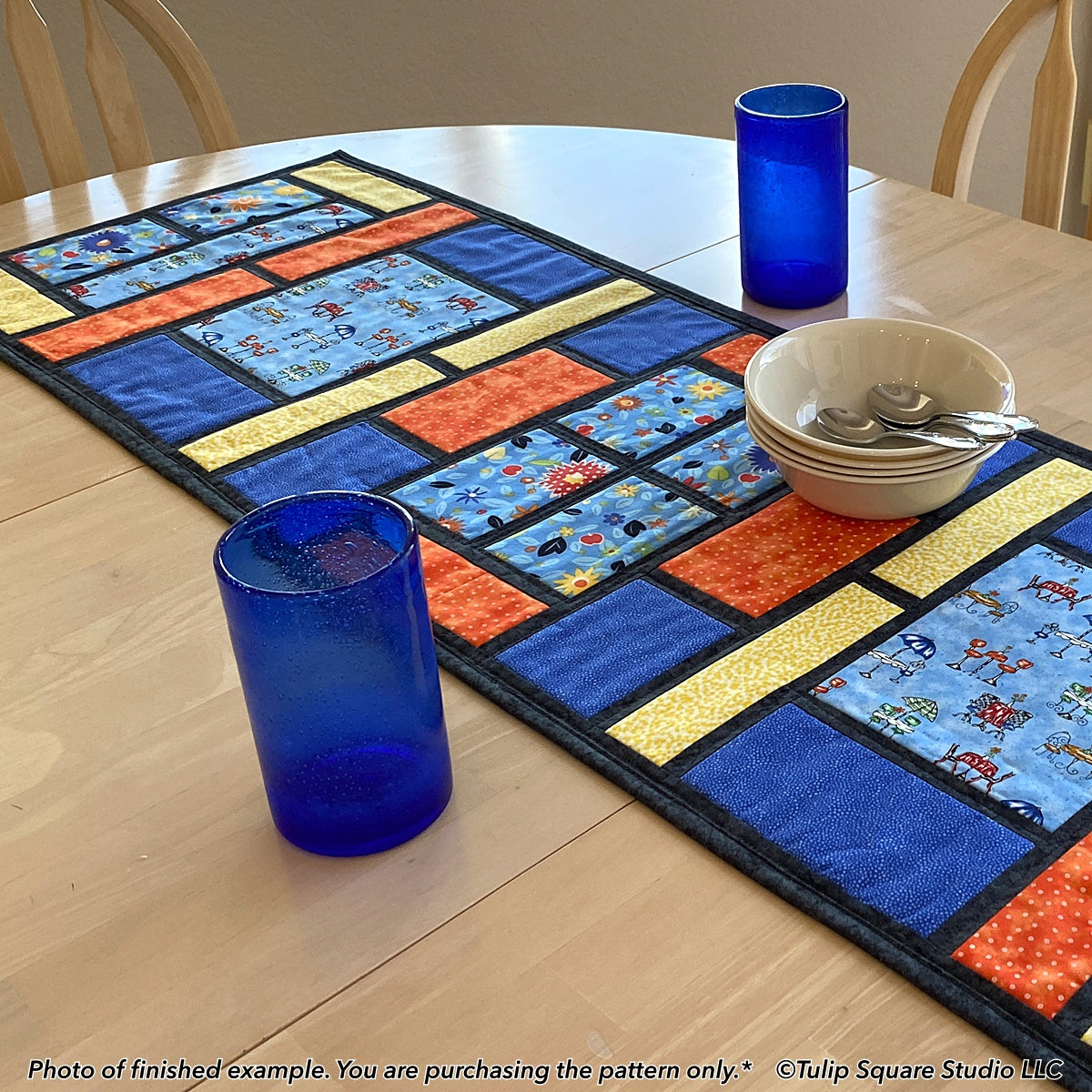 599 PICTURE WINDOWS TABLE RUNNER DIGITAL PATTERN PDF
