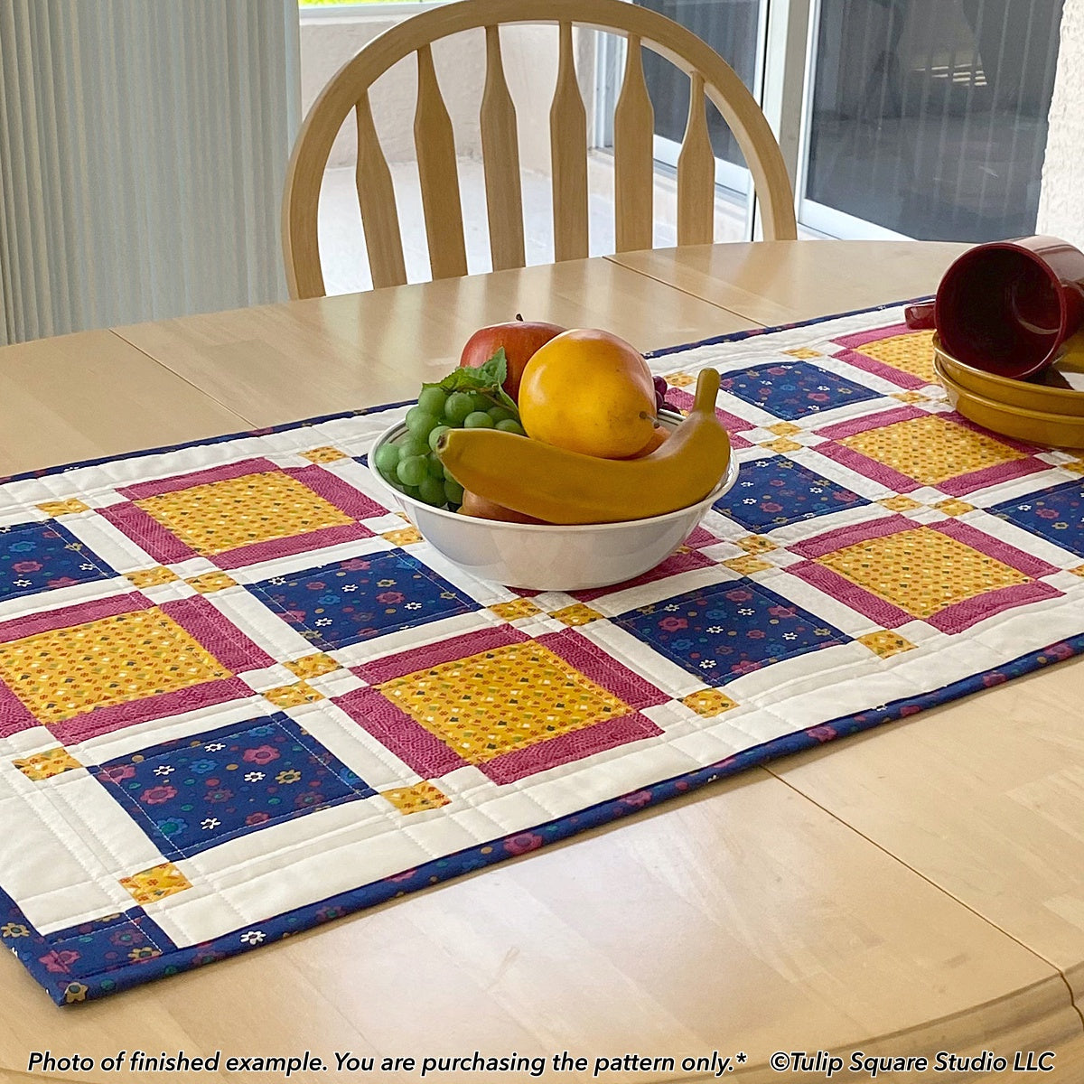 613 COUNTRY CHARM TABLE TOPPER DIGITAL PATTERN PDF