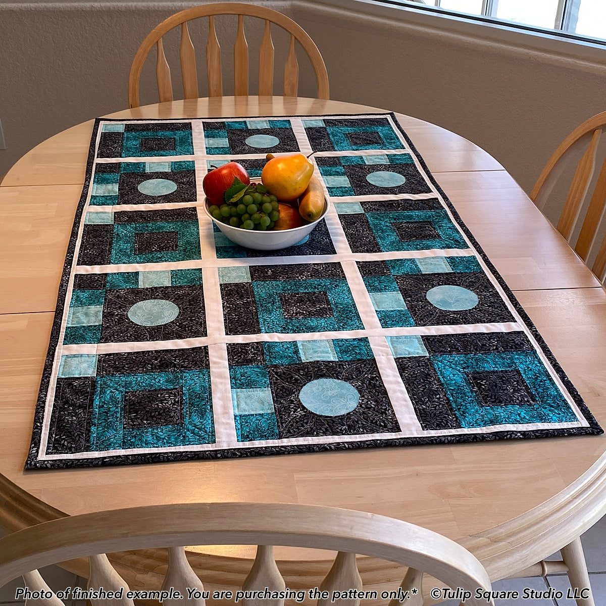 614 SHADOWY SHAPES TABLE TOPPER DIGITAL PATTERN PDF