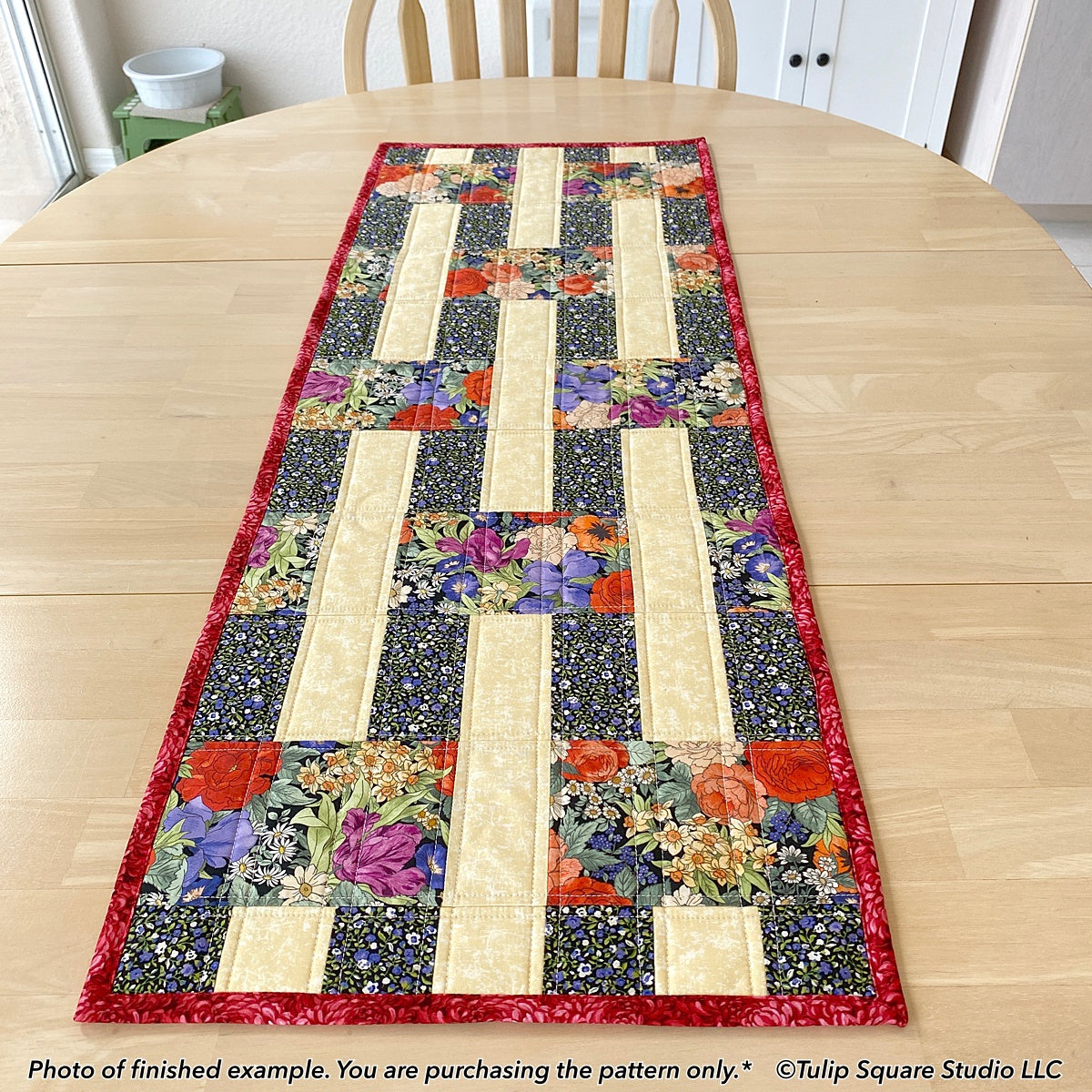 629 BERRY TRELLIS TABLE RUNNER DIGITAL PATTERN PDF